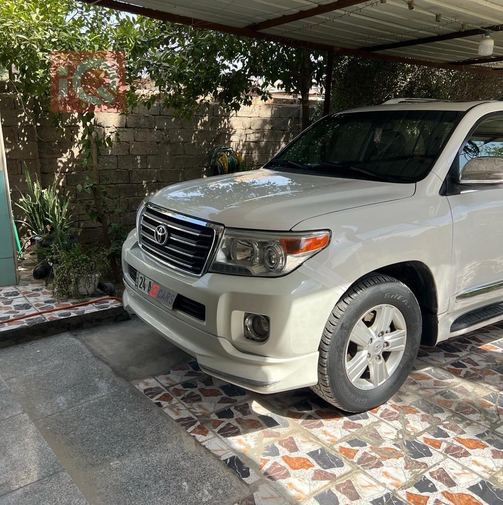 تويوتا لاندكروزر